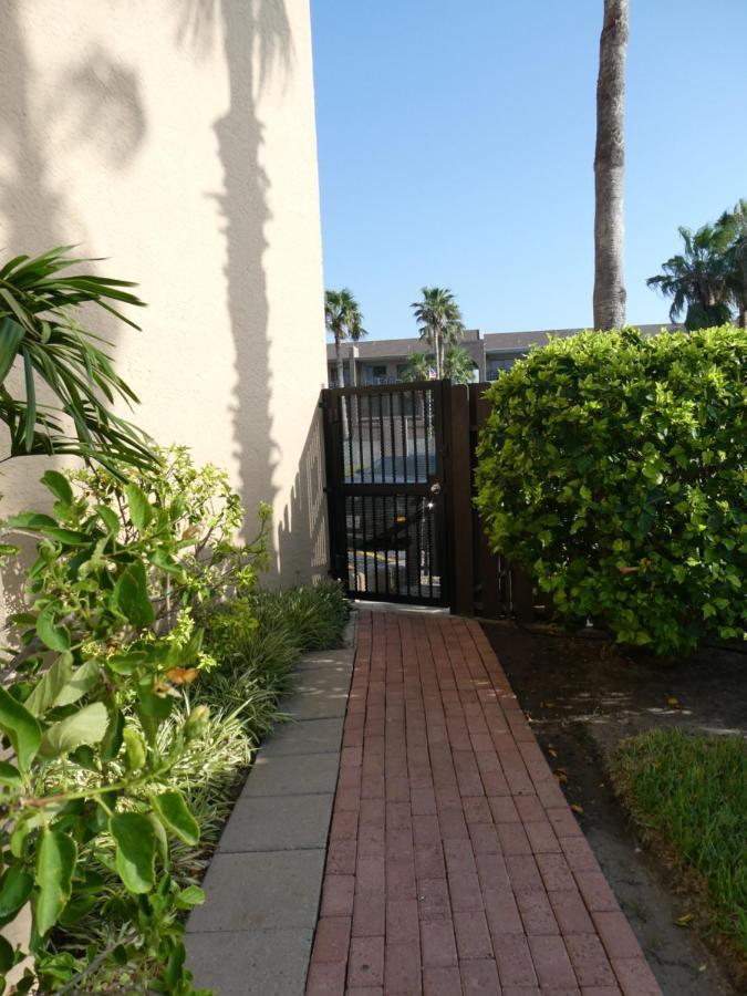 Beachside Bungalow: Surfside I #104 South Padre Island Exteriör bild